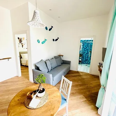 Historia Apartment