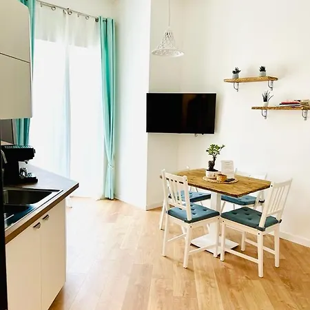 Historia Apartment